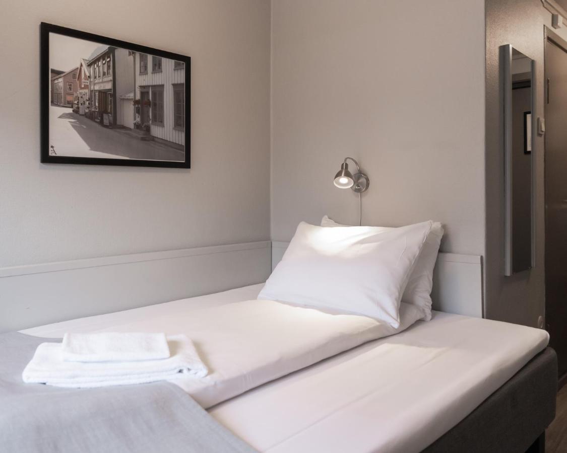 Froken Skjolds Hotel Lyngengarden Mosjøen Eksteriør billede