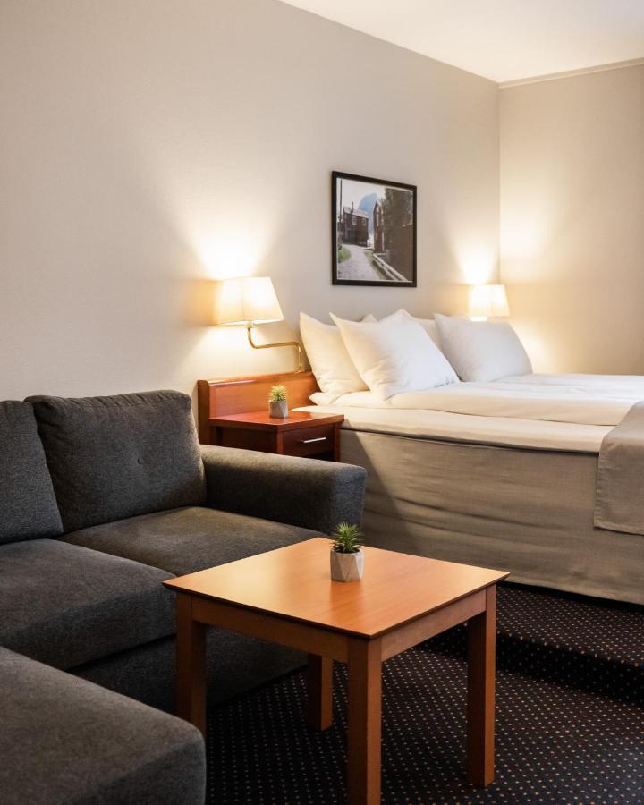 Froken Skjolds Hotel Lyngengarden Mosjøen Eksteriør billede