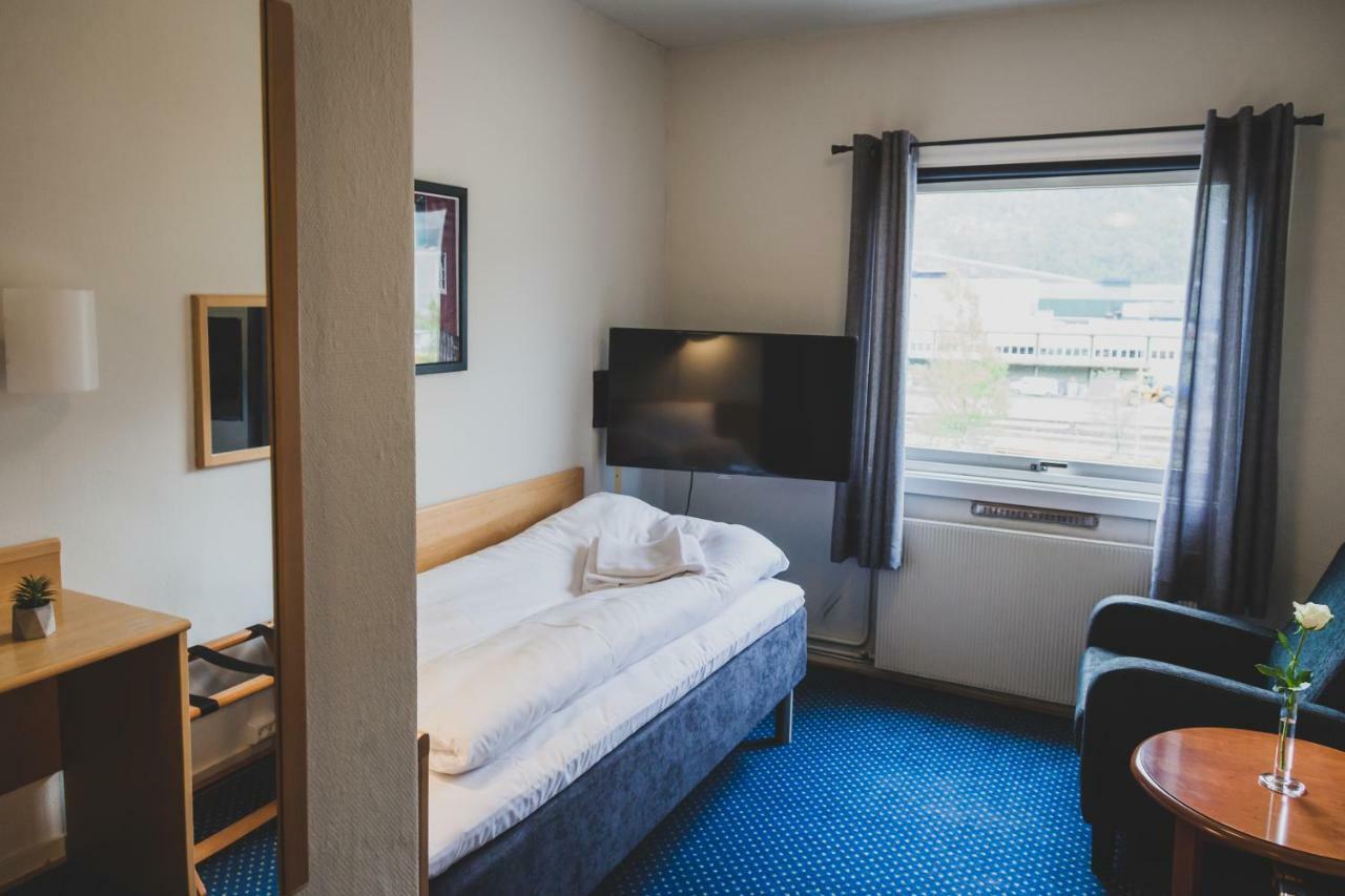 Froken Skjolds Hotel Lyngengarden Mosjøen Eksteriør billede