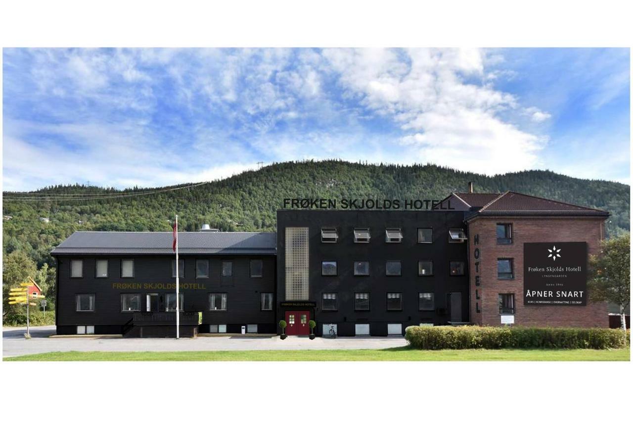 Froken Skjolds Hotel Lyngengarden Mosjøen Eksteriør billede